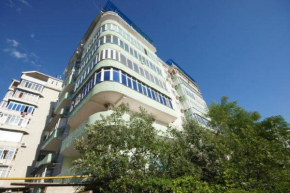 Apartment on Volzhskaya